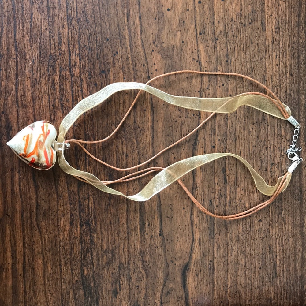 Glass heart-shaped pendant necklace